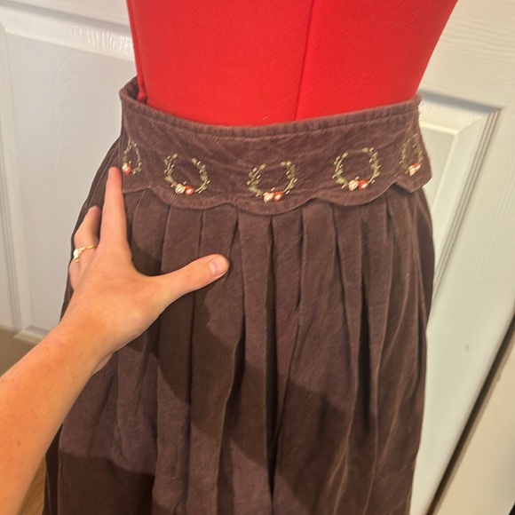 Beautiful Vintage Japanese Midi-Length Corduroy Skirt Embroidered - Picture 2 of 7
